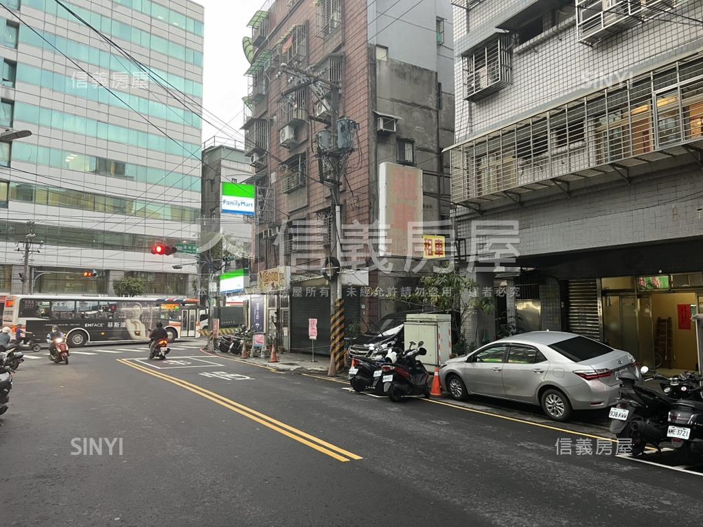 捷運～中和站金店面房屋室內格局與周邊環境