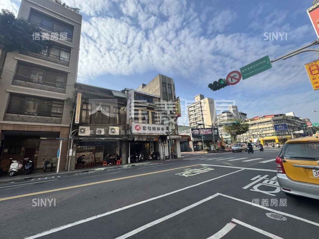 延三稀有釋出三角窗房屋室內格局與周邊環境