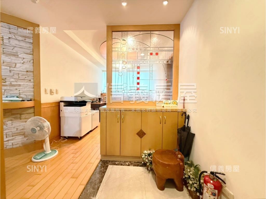 忠孝天廈高樓景觀大戶房屋室內格局與周邊環境