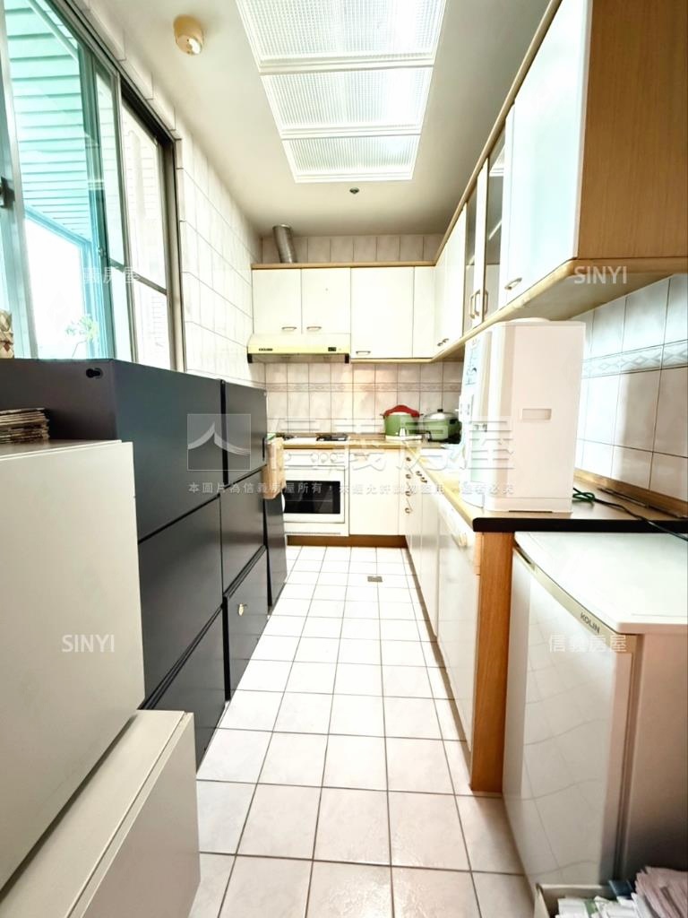 忠孝天廈高樓景觀大戶房屋室內格局與周邊環境