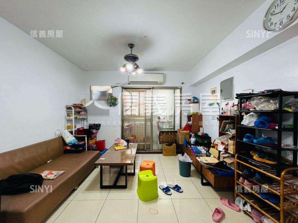 近鳳山車站學區宅三房平車房屋室內格局與周邊環境