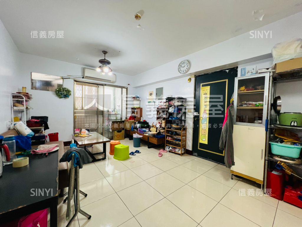 近鳳山車站學區宅三房平車房屋室內格局與周邊環境