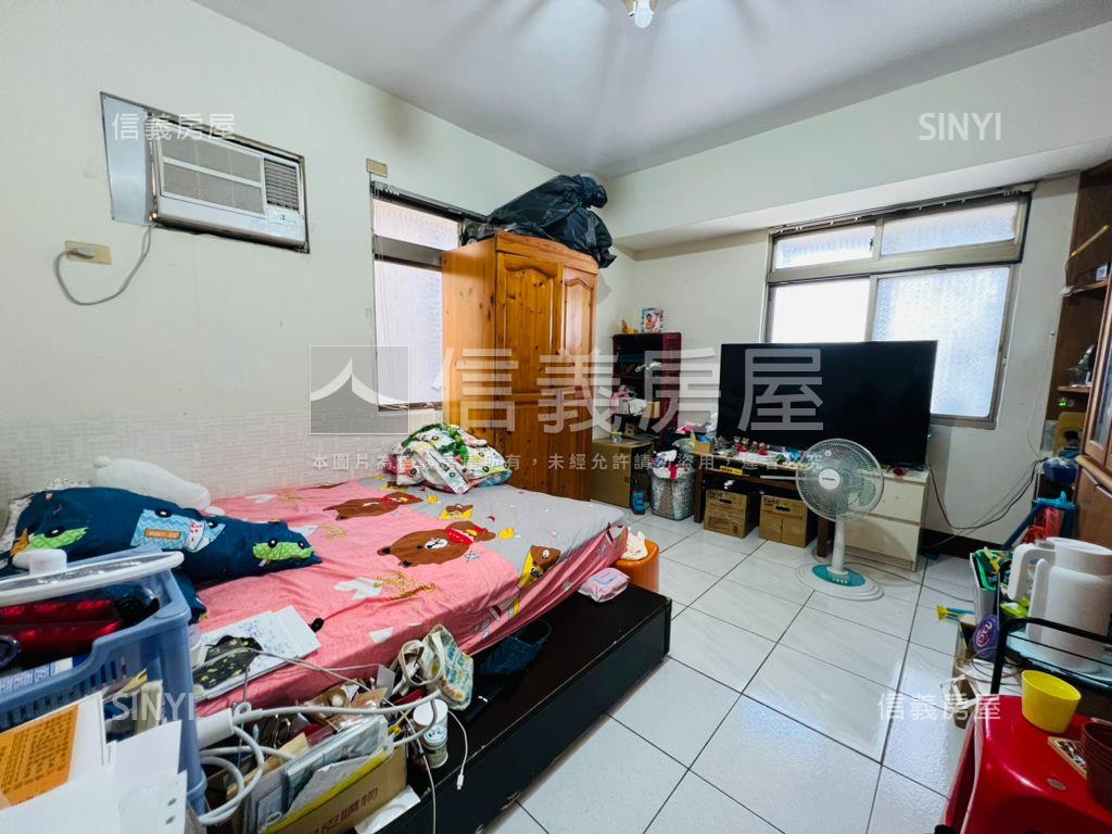 近鳳山車站學區宅三房平車房屋室內格局與周邊環境