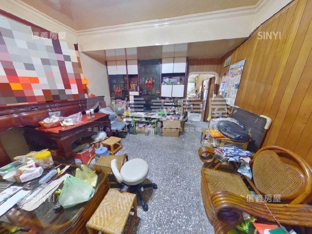 近未來捷運公寓一樓房屋室內格局與周邊環境