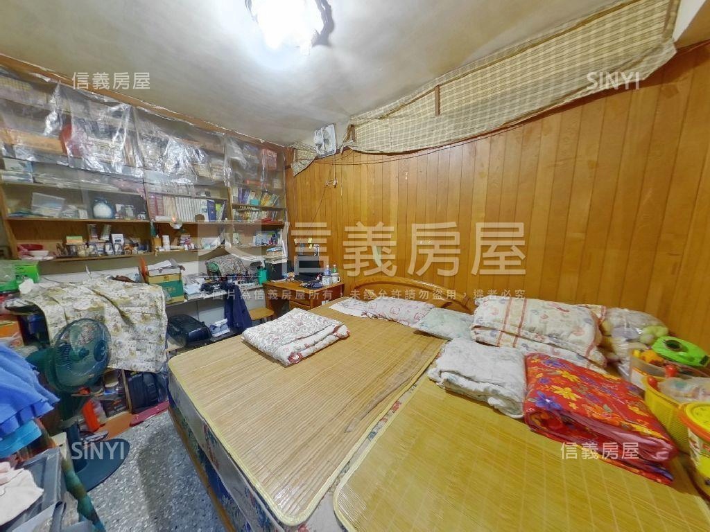 近未來捷運公寓一樓房屋室內格局與周邊環境