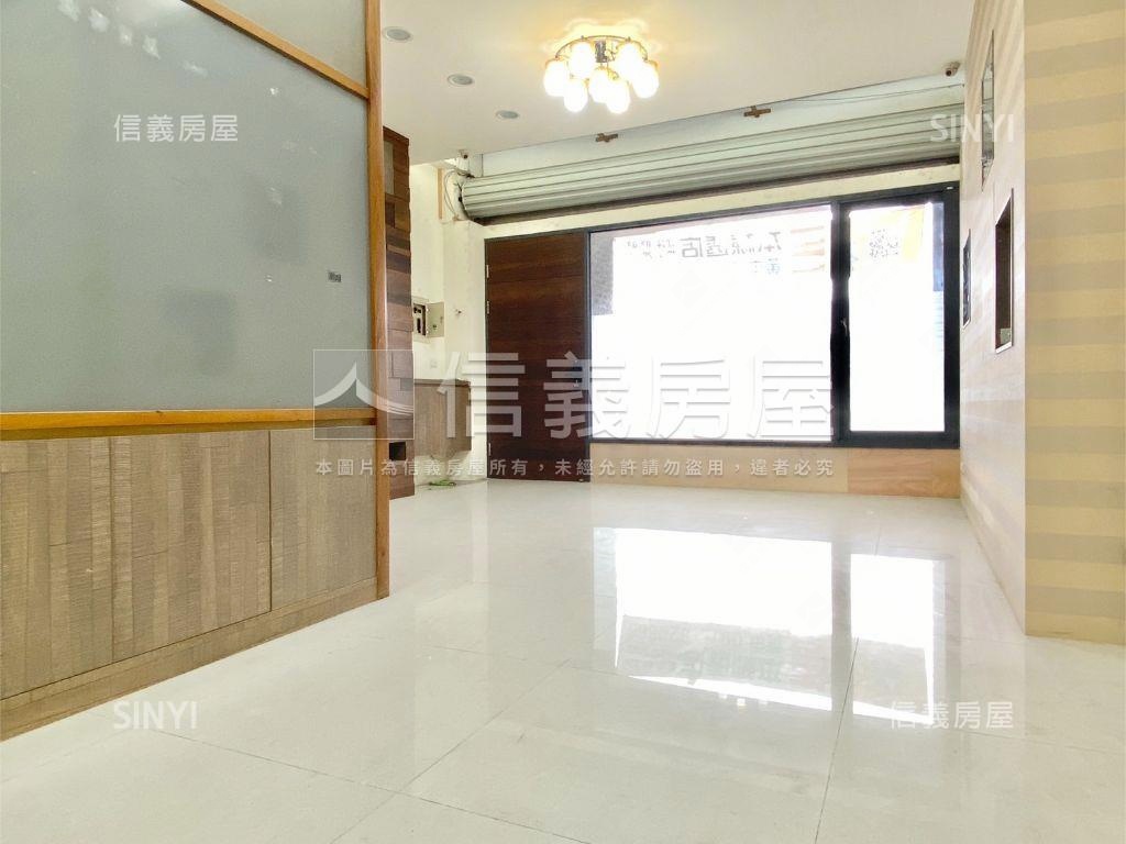 臨路大面寬質感透天房屋室內格局與周邊環境