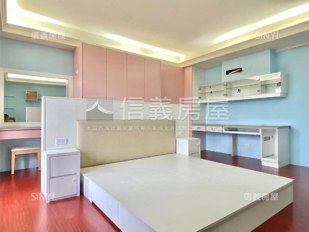 臨路大面寬質感透天房屋室內格局與周邊環境