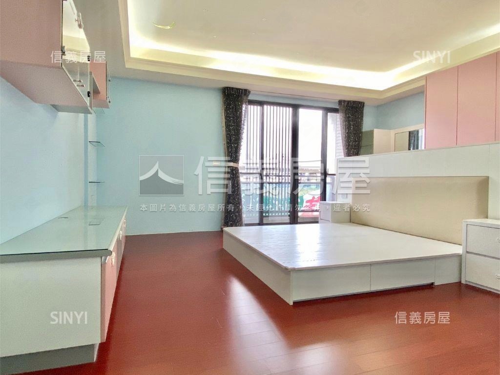 臨路大面寬質感透天房屋室內格局與周邊環境