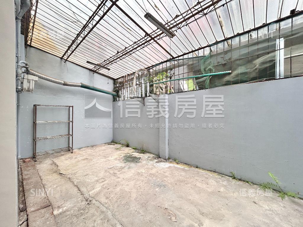 合江街稀有車庫別墅房屋室內格局與周邊環境
