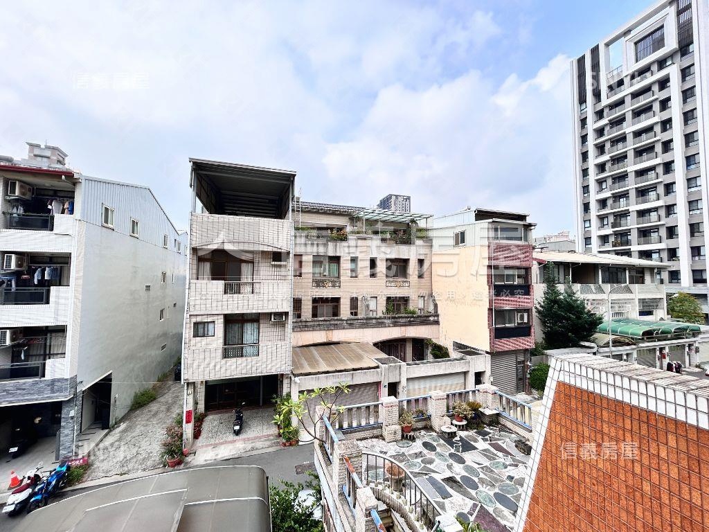 合江街稀有車庫別墅房屋室內格局與周邊環境