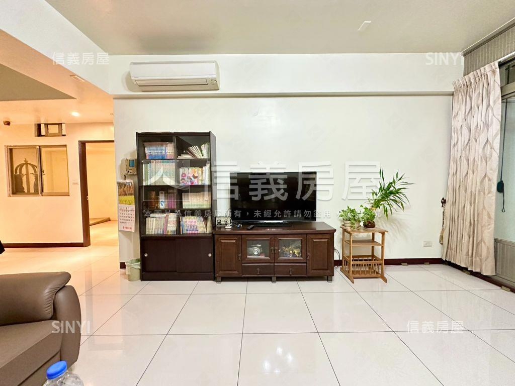 捷運迴龍翠堤大地房屋室內格局與周邊環境