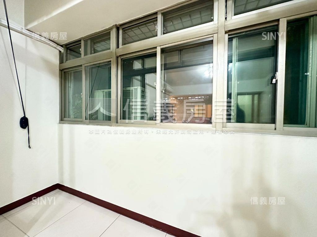 捷運迴龍翠堤大地房屋室內格局與周邊環境