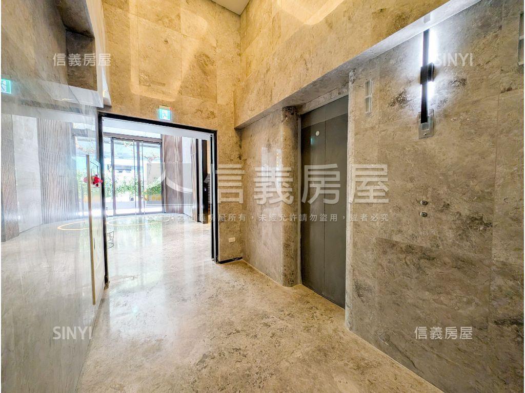 東區志榮ＢＲ４泳池三房房屋室內格局與周邊環境