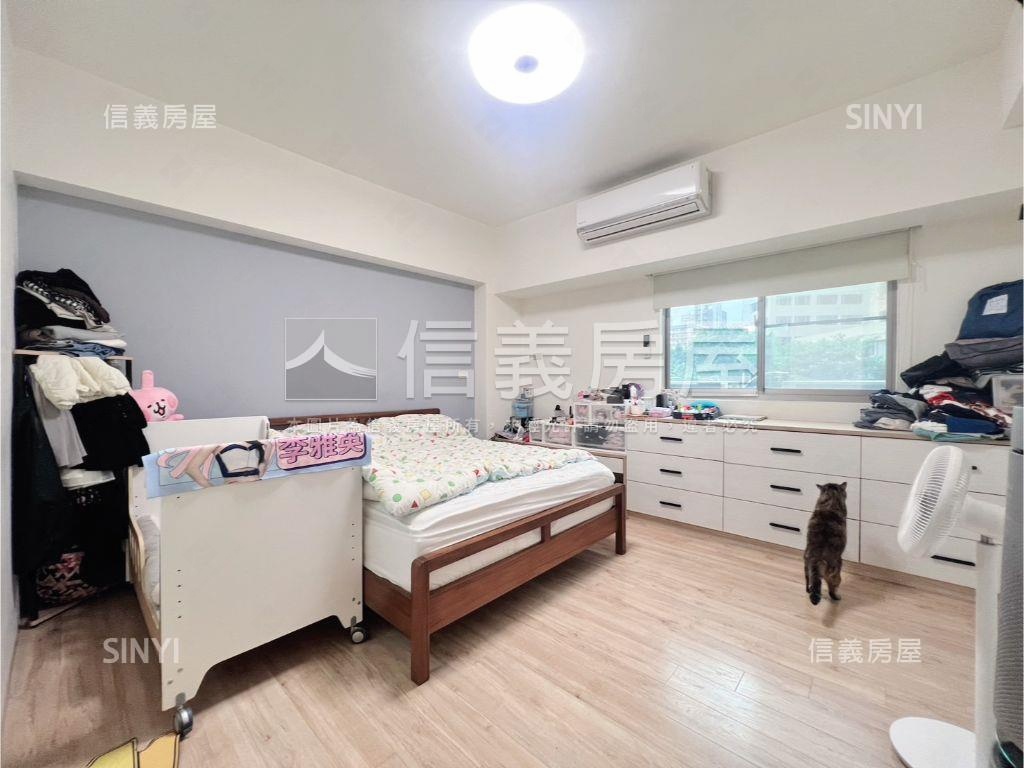 店長推薦板橋三房車位房屋室內格局與周邊環境