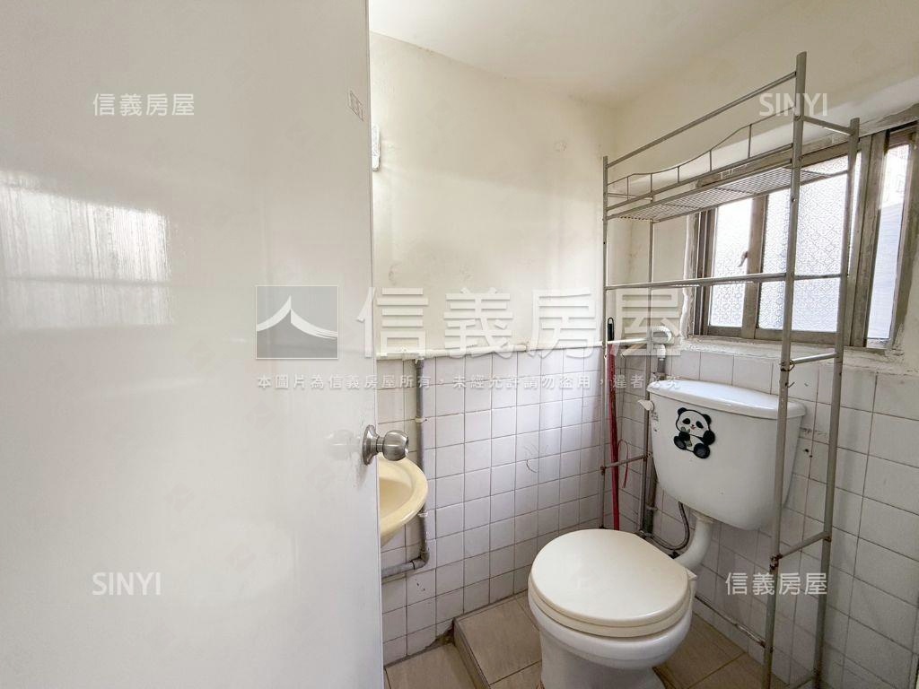 建工生活圈正馬路騎樓透店房屋室內格局與周邊環境