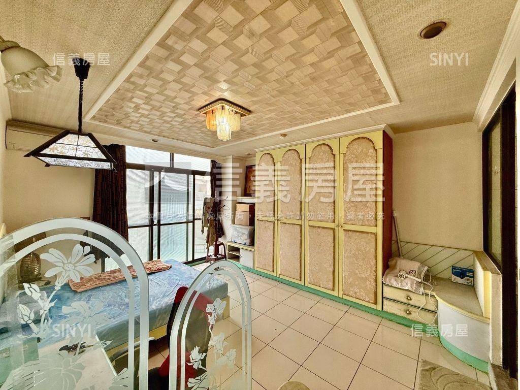 近河堤。明亮採光。大四房房屋室內格局與周邊環境