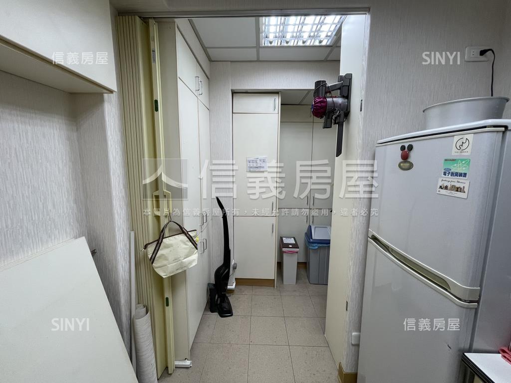 附中住辦皆宜有車位房屋室內格局與周邊環境