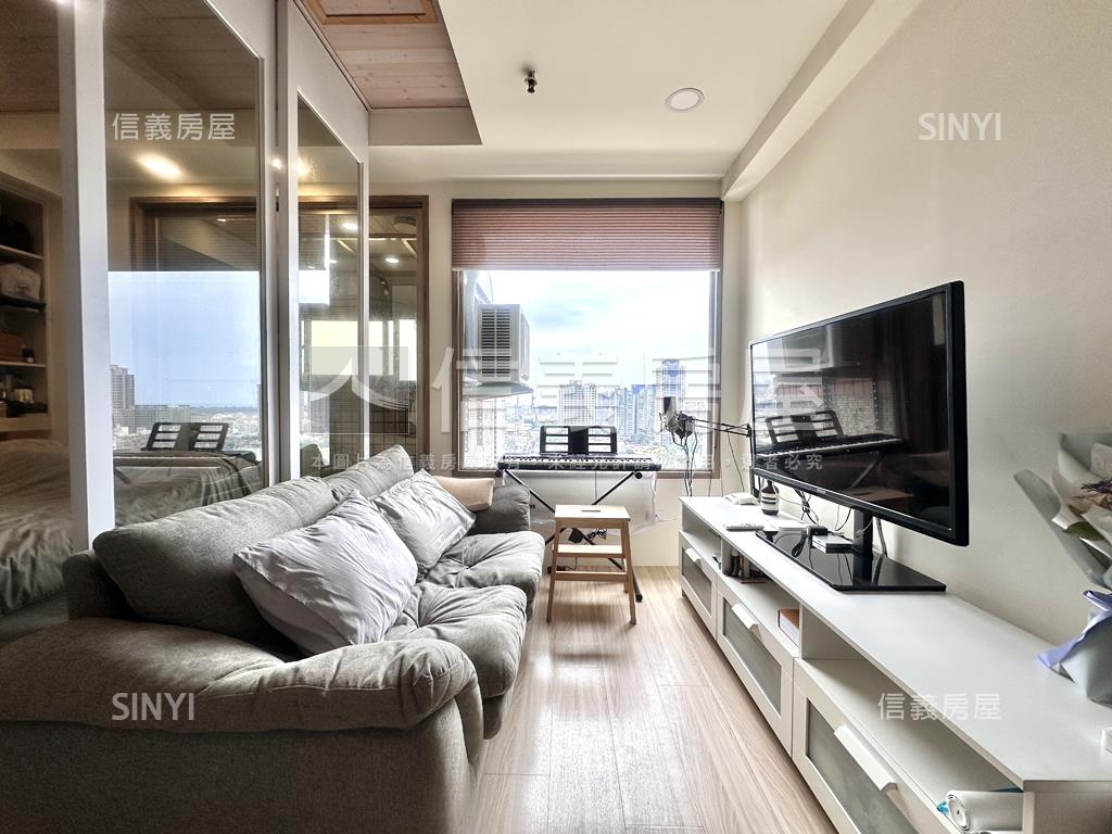 高樓層景觀套房含平移車位房屋室內格局與周邊環境