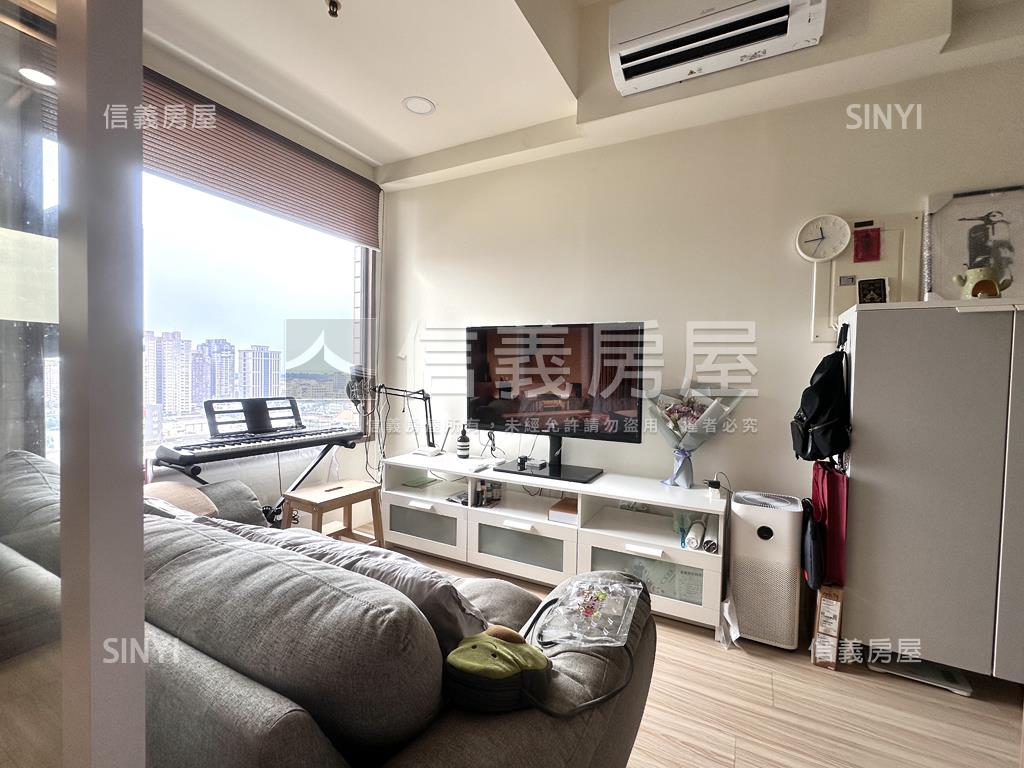 高樓層景觀套房含平移車位房屋室內格局與周邊環境