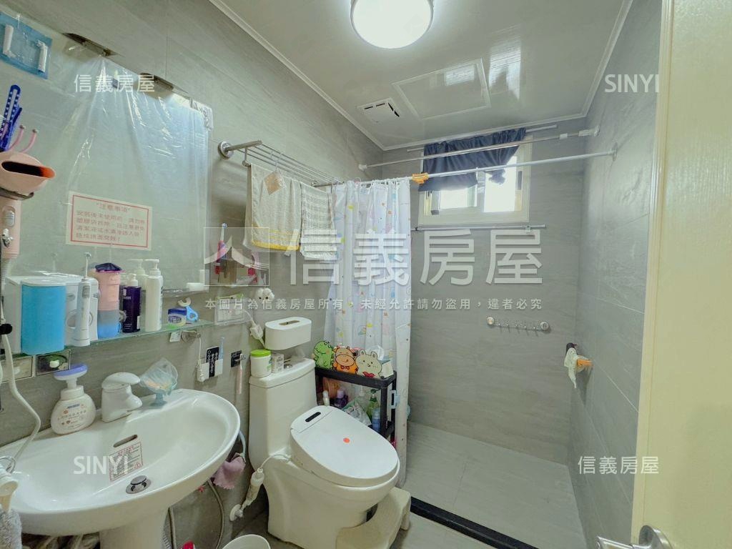 【俗】雙囍市兩房兩衛平車房屋室內格局與周邊環境
