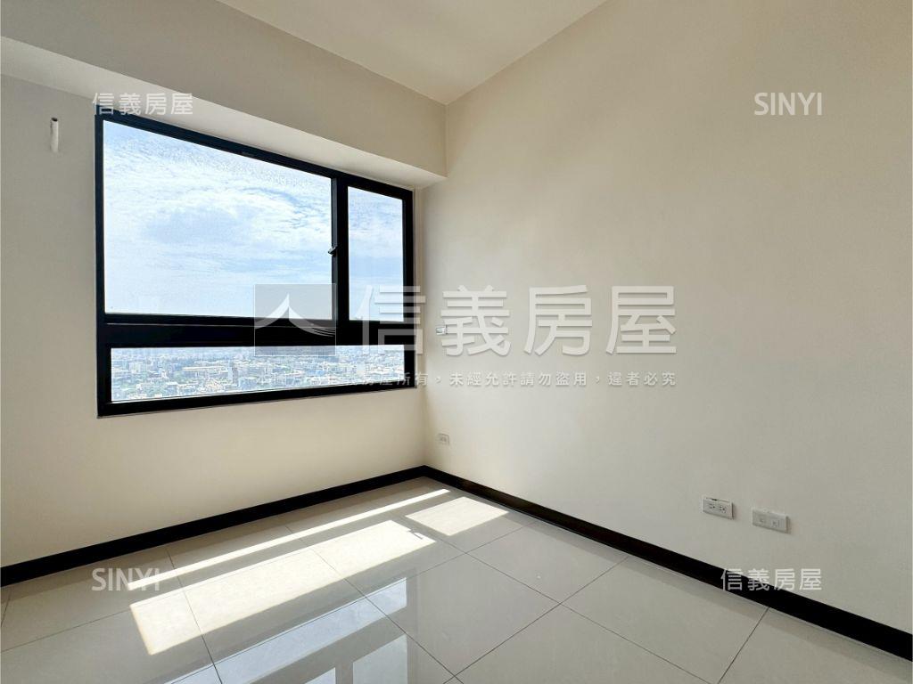 近三井全新高樓層三房車位房屋室內格局與周邊環境