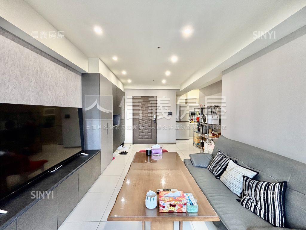 鳳凰冠帝王戶三房平車房屋室內格局與周邊環境