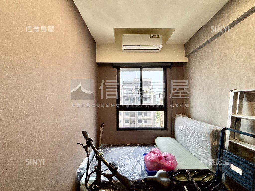 鳳凰冠帝王戶三房平車房屋室內格局與周邊環境