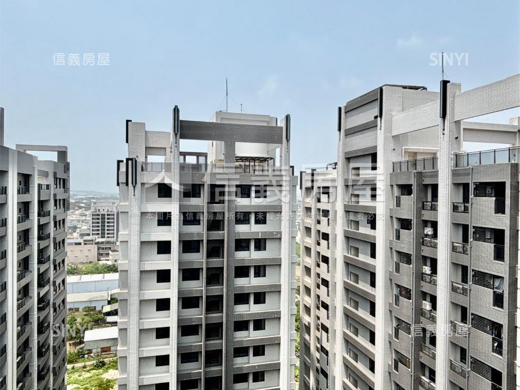 鳳凰冠帝王戶三房平車房屋室內格局與周邊環境