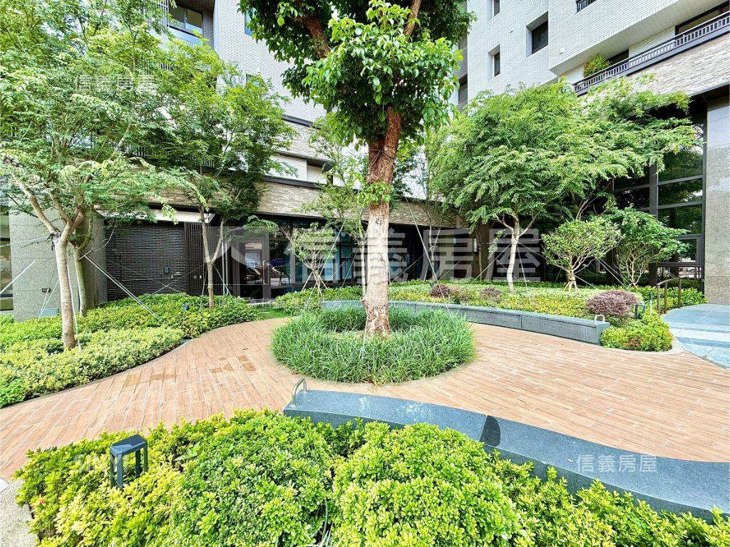 久樘花漾天鵝三房平車房屋室內格局與周邊環境