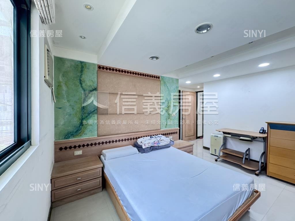 明德榮華電梯三房房屋室內格局與周邊環境