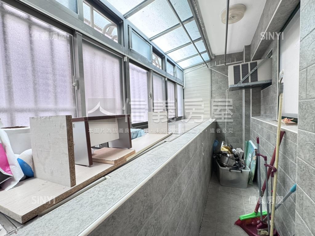 明德榮華電梯三房房屋室內格局與周邊環境