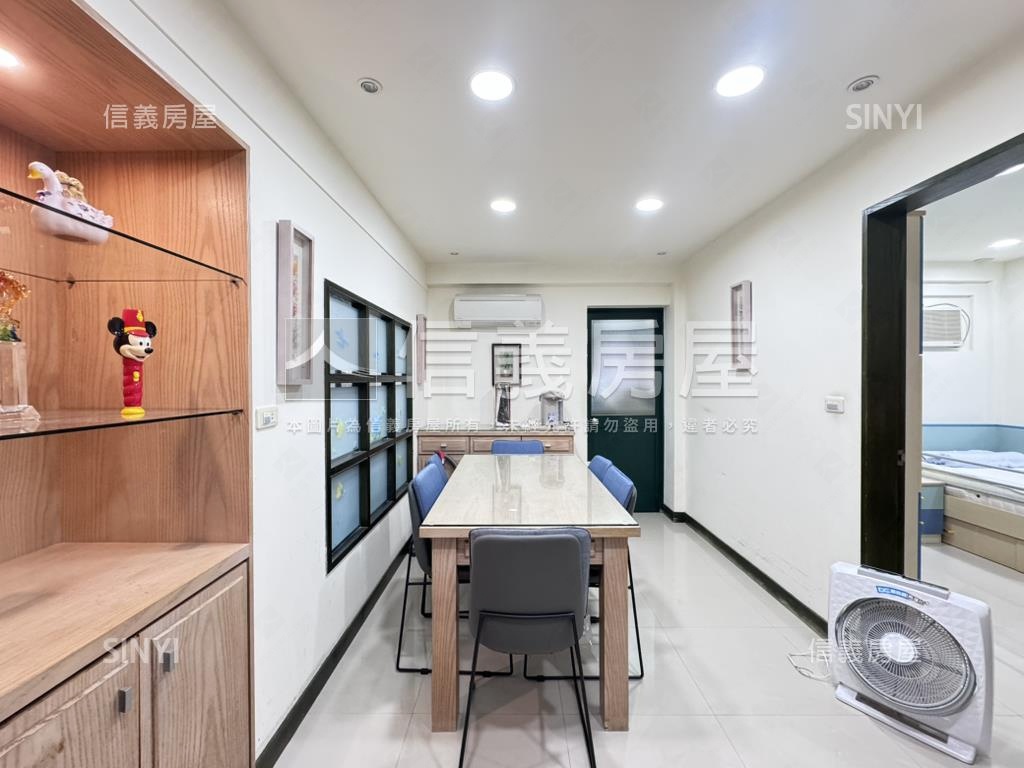 明德榮華電梯三房房屋室內格局與周邊環境