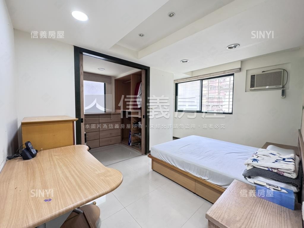 明德榮華電梯三房房屋室內格局與周邊環境