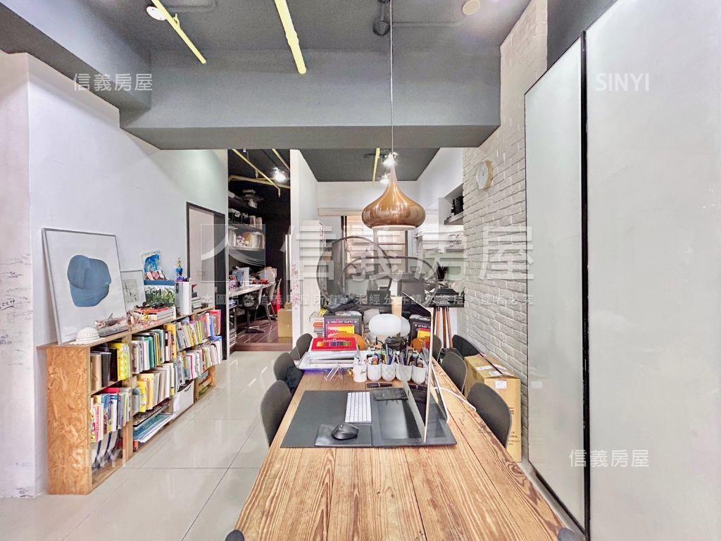 高鐵說ＬＡＶＩＥ雙車位房屋室內格局與周邊環境