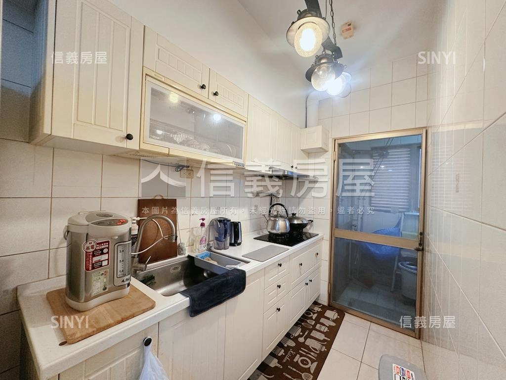 太普建設綠景採光三房平車房屋室內格局與周邊環境