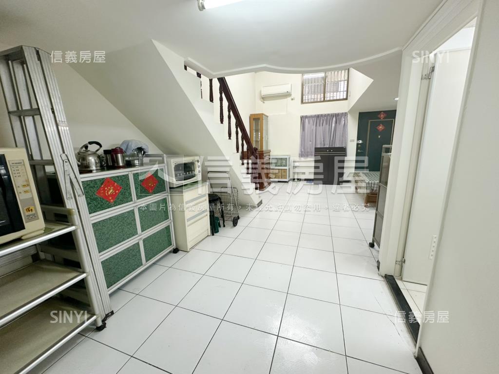 榮光對面～電梯大樓房屋室內格局與周邊環境