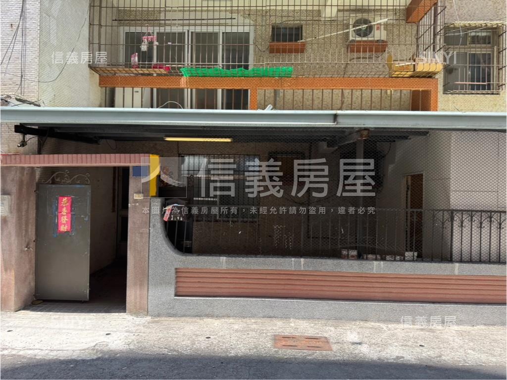 近文山稀有面寬公寓一樓房屋室內格局與周邊環境
