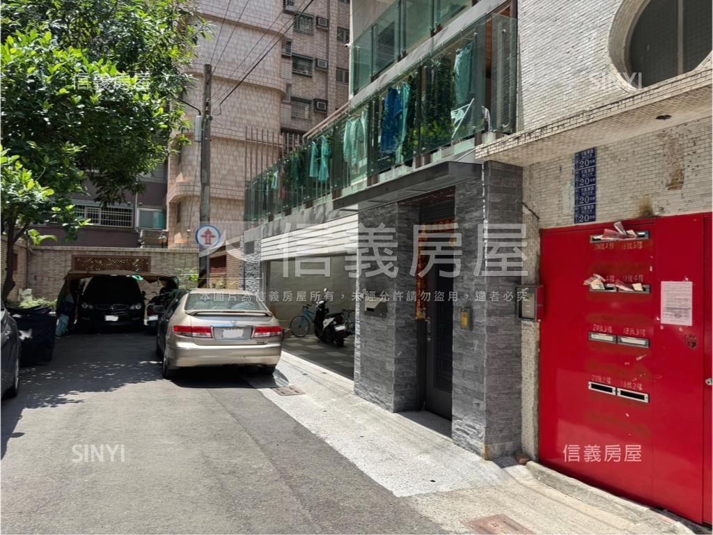 近文山稀有面寬公寓一樓房屋室內格局與周邊環境