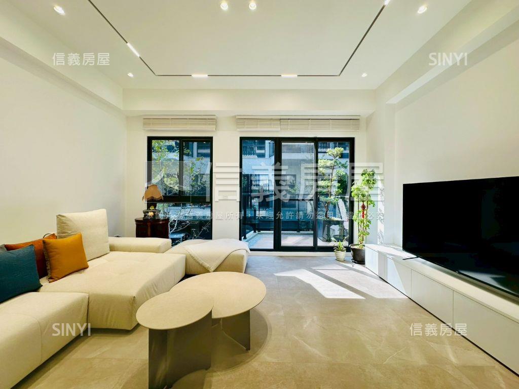 ★余自慢電梯別墅精裝戶房屋室內格局與周邊環境