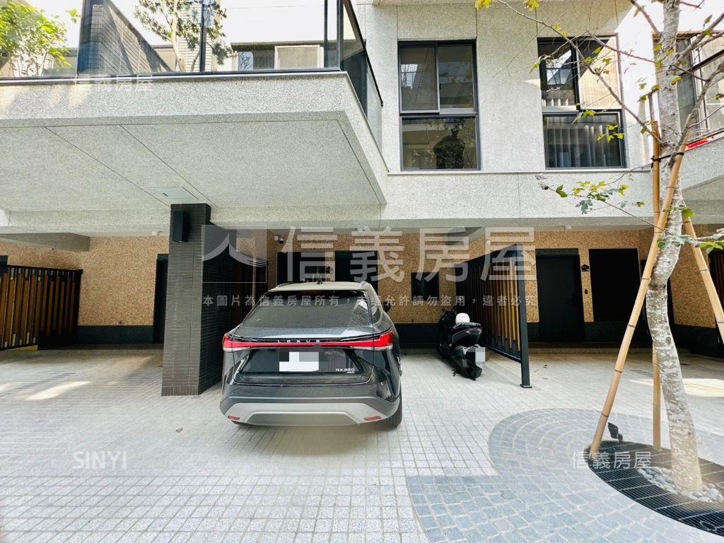 ★余自慢電梯別墅精裝戶房屋室內格局與周邊環境