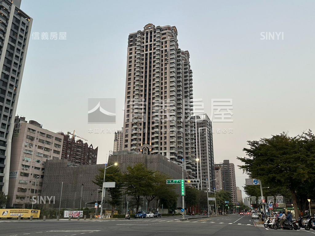 鉑愛悅高鐵商圈２房房屋室內格局與周邊環境