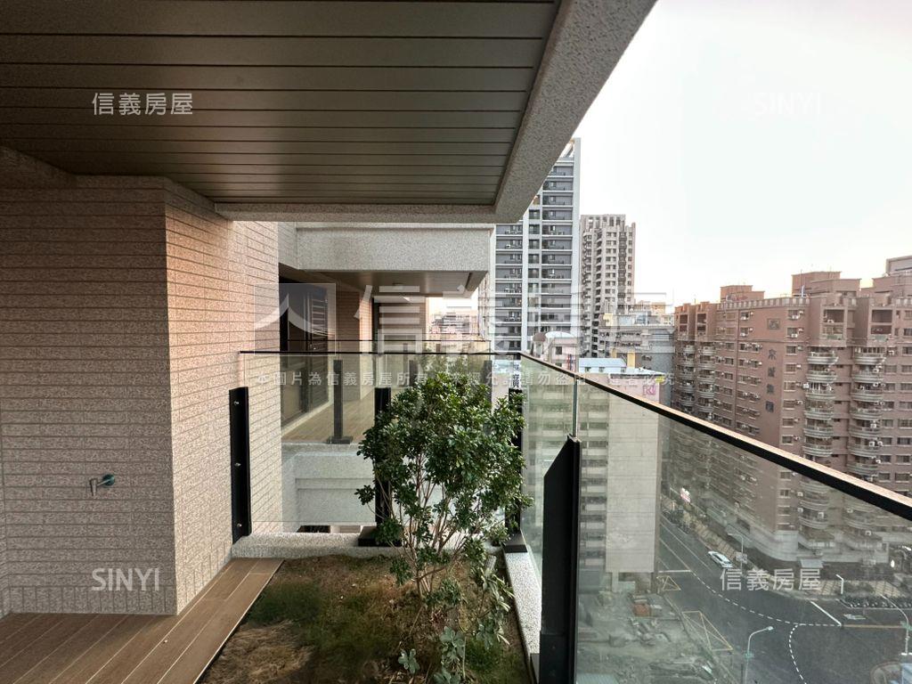 鉑愛悅高鐵商圈２房房屋室內格局與周邊環境