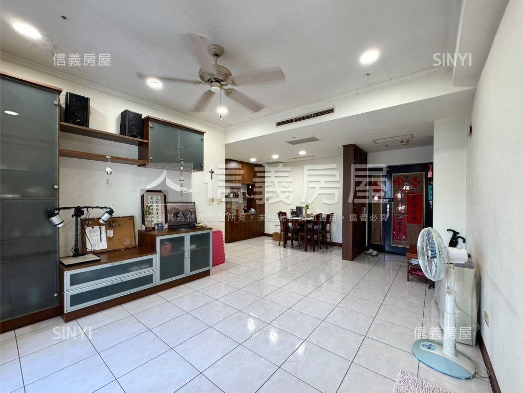 藝術園區三房平車房屋室內格局與周邊環境