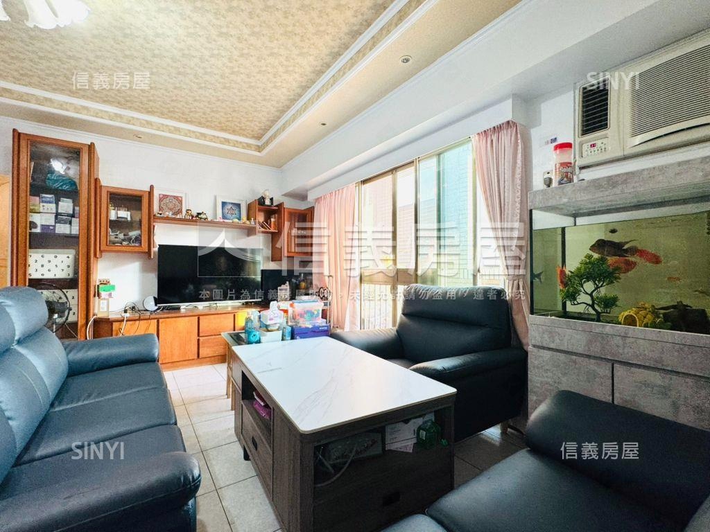 復國商圈大空間４房平車房屋室內格局與周邊環境