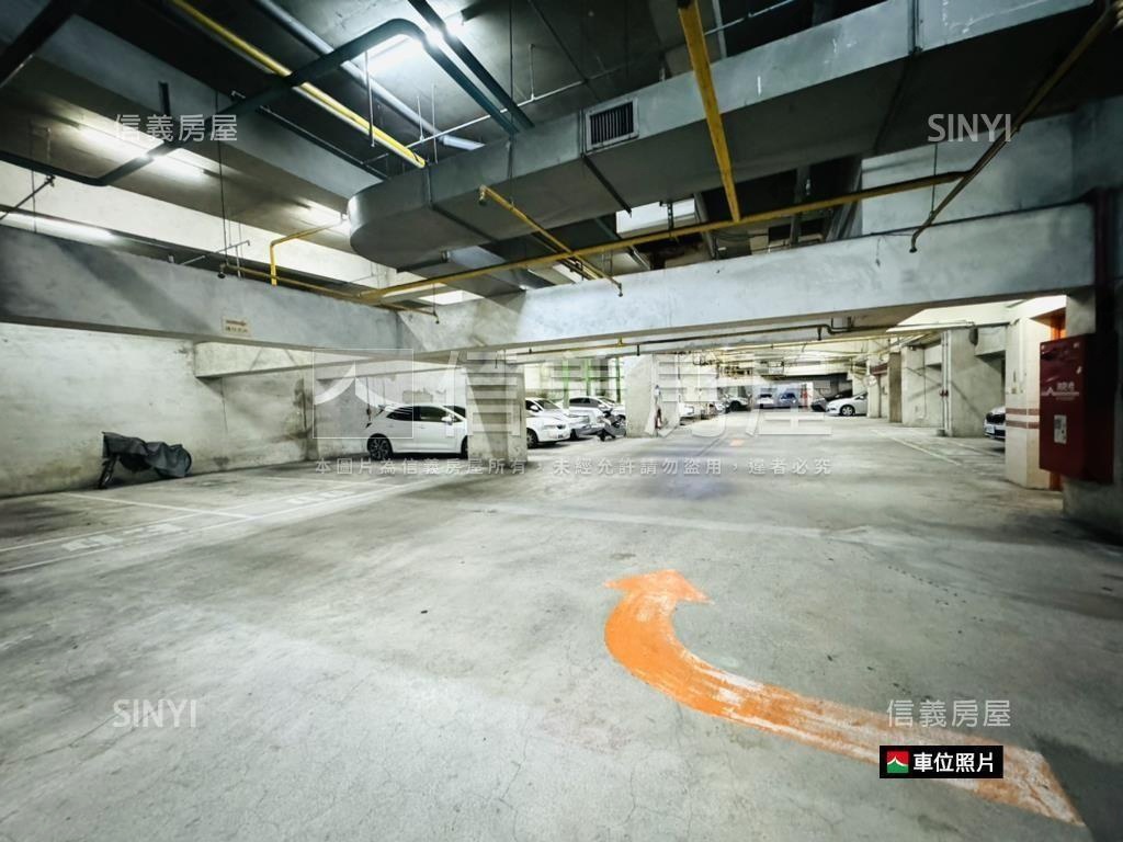 復國商圈大空間４房平車房屋室內格局與周邊環境