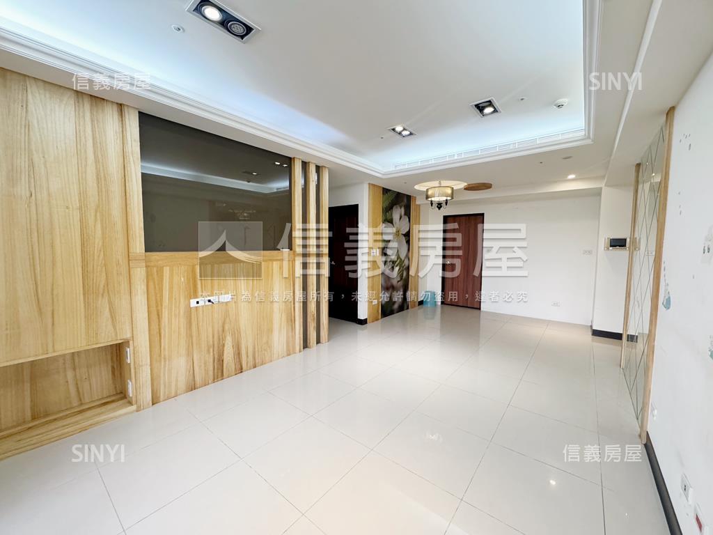 溫泉優宅高樓三房平面車房屋室內格局與周邊環境