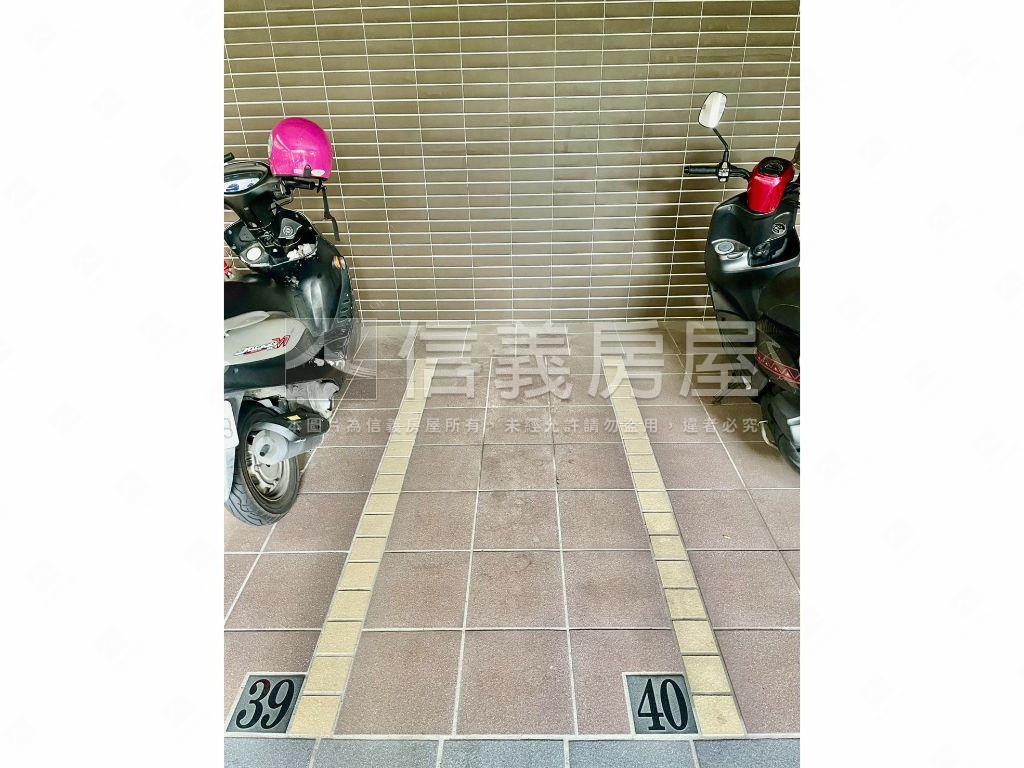 竹慶金璽四房坡平車位房屋室內格局與周邊環境