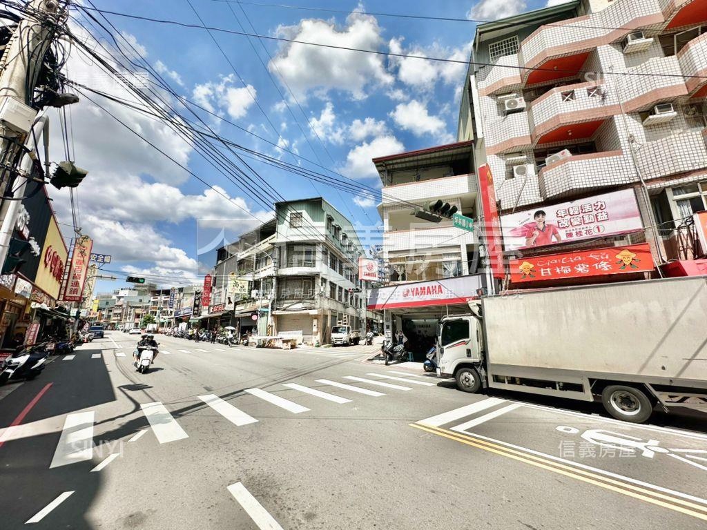 勤益科大商圈黃金熱鬧透店房屋室內格局與周邊環境