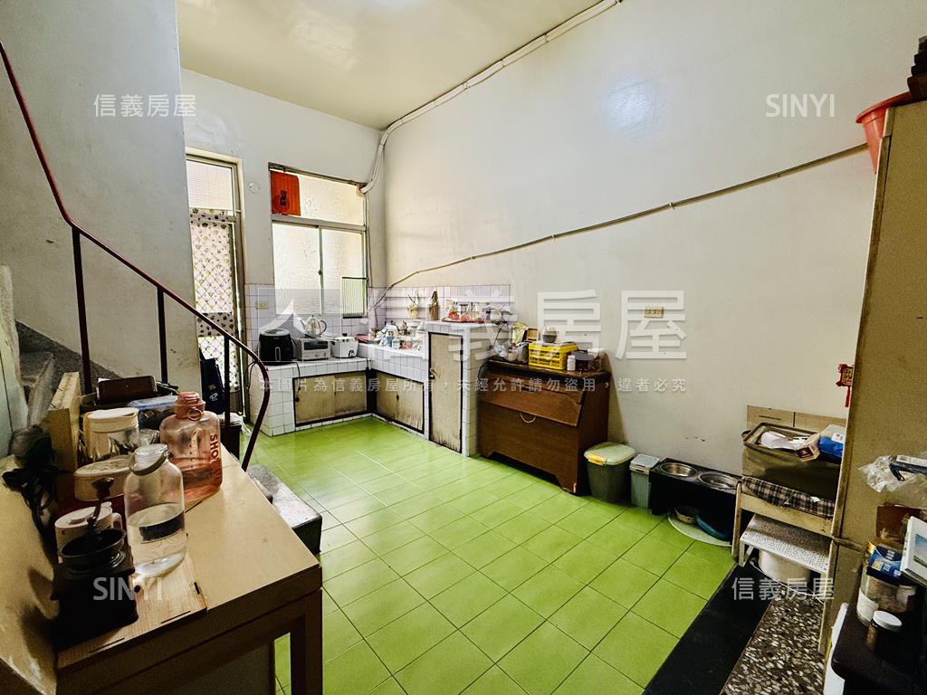 面新民國小透天店面房屋室內格局與周邊環境