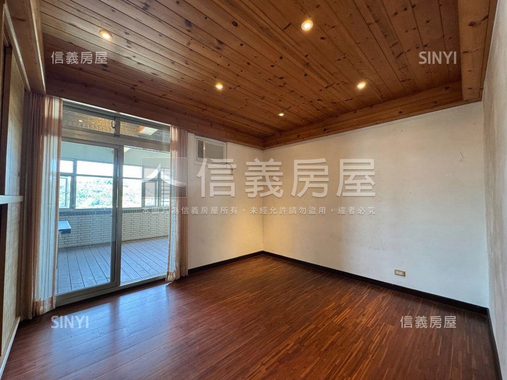 伯一代獨立地坪９０坪透天房屋室內格局與周邊環境